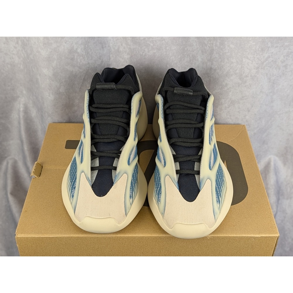 Adidas Yeezy 700 V3 Kyanite Blue White GY0260 Mens Size 10 Sneaker - Picture 2 of 7